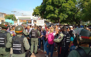 16.01.23 Guardia Nacional reprime protestas de docentes en Anzoátegui